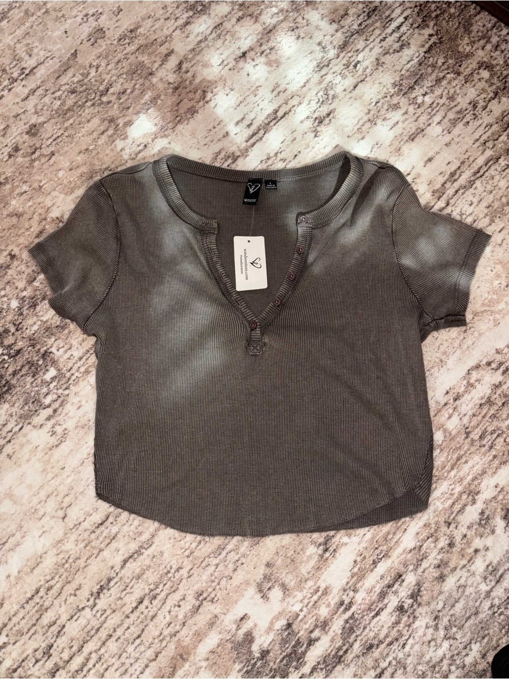Grey Short Sleeve Ribbed Cropped Tee
NWT